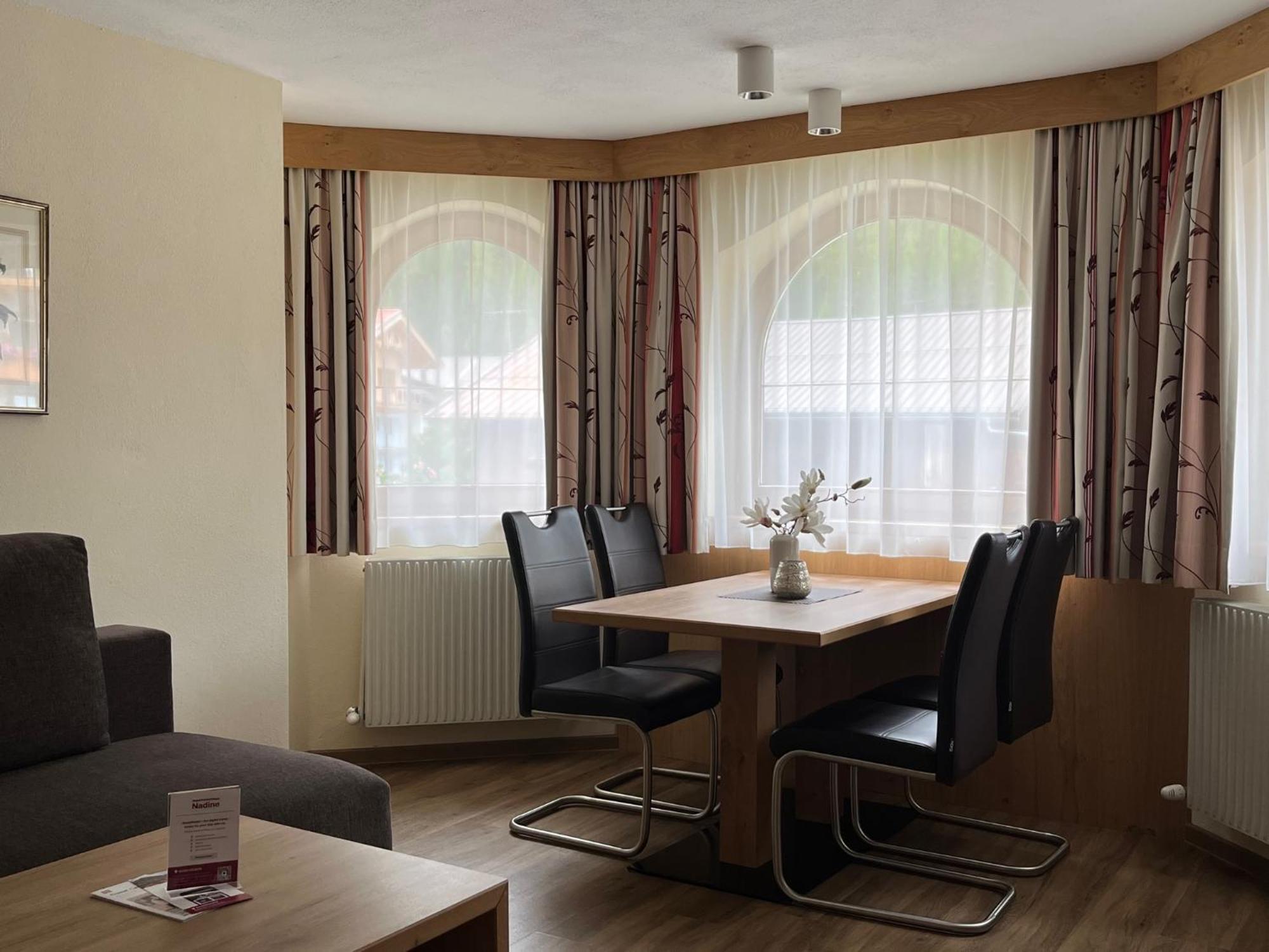 Appartementhaus Nadine Langenfeld Ngoại thất bức ảnh