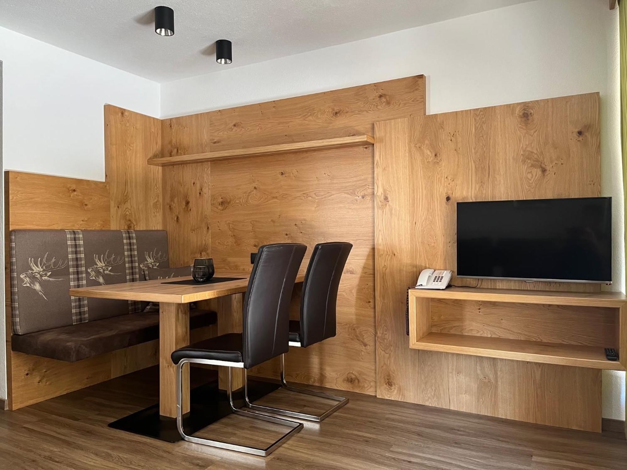 Appartementhaus Nadine Langenfeld Ngoại thất bức ảnh